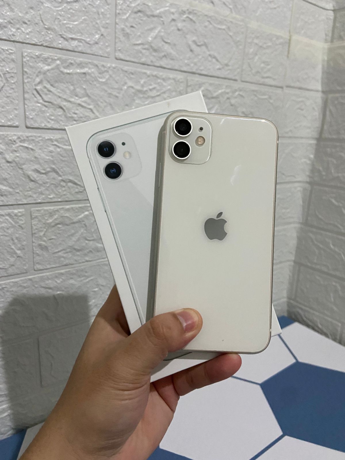 iPhone 11 (INTER)