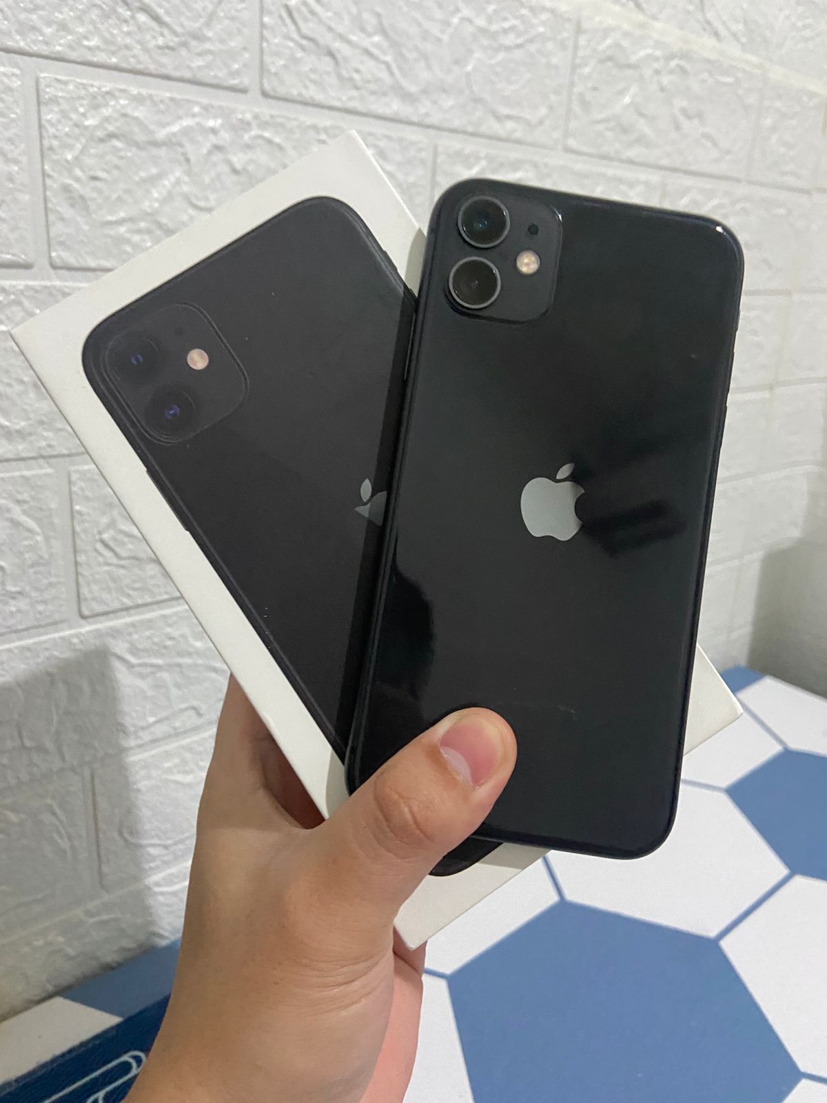 iPhone 11 (INTER)