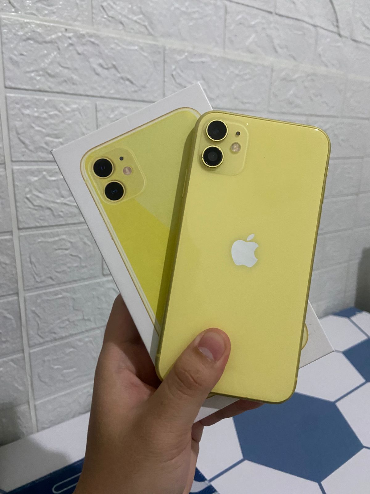iPhone 11 (INTER)